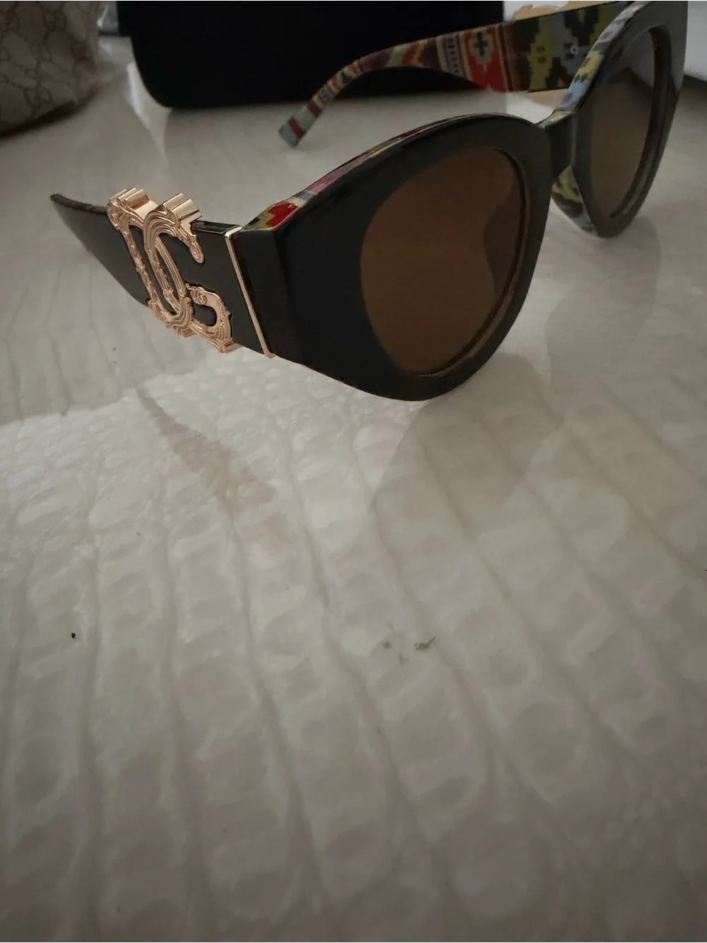 Source Unknown Brown Round Women's Sunglasses with Patterned Temples
